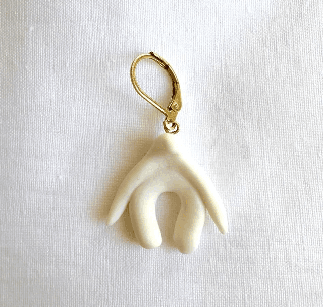 Boucle d&#039;oreille clito
